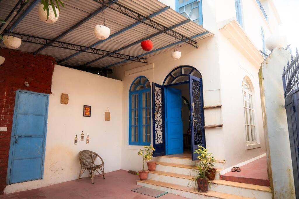 Blue Door Villa By Homeyhuts Rājpur Exterior foto